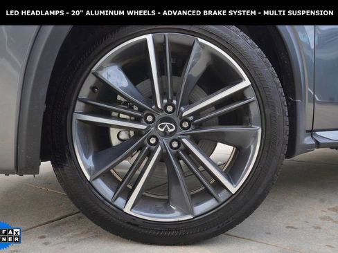 Certified 2025 INFINITI QX55 Essential image 3