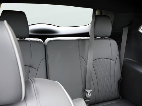 Used 2023 Buick Enclave Avenir w/ Trailering Package, 5000 lbs. image 16