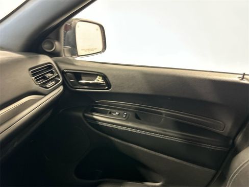 Used 2022 Dodge Durango GT image 29