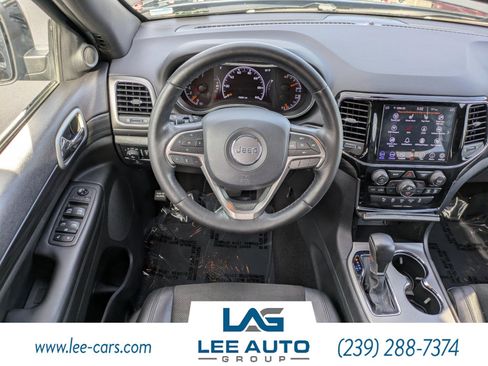 Used 2020 Jeep Grand Cherokee Altitude AWD/4WD image 15
