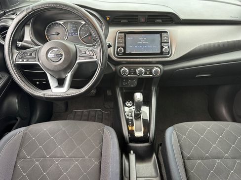 Used 2018 Nissan Kicks S image 15