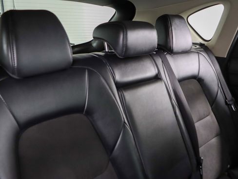 Used 2018 MAZDA CX-5 Touring image 27