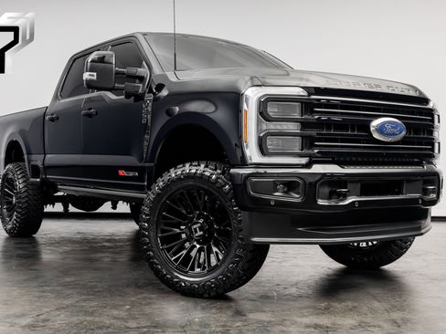 Used 2026 Ford F250 Platinum AWD/4WD image 1