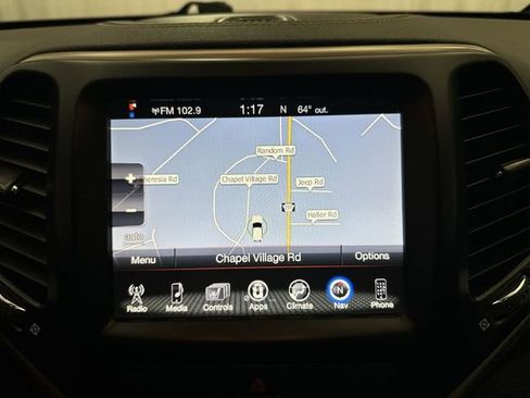 Used 2017 Jeep Cherokee Latitude w/ Cold Weather Group image 21