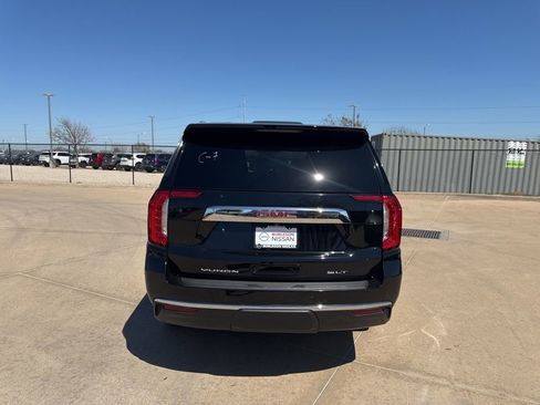 Used 2023 GMC Yukon SLT image 4