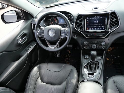 Used 2020 Jeep Cherokee Limited AWD/4WD image 9