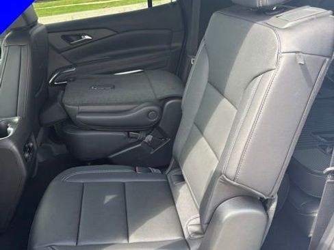 New 2026 Chevrolet Traverse LT w/ LPO, Floor Liner Package AWD/4WD image 25