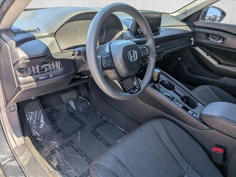Used 2024 Honda Accord EX image 10