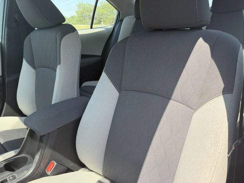 Used 2024 Toyota Corolla LE FWD image 8