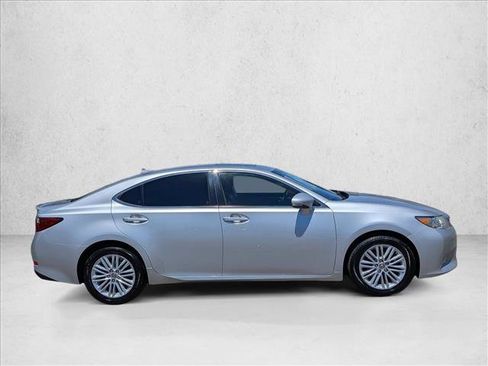 Used 2014 Lexus ES 350 w/ Premium Package FWD image 4