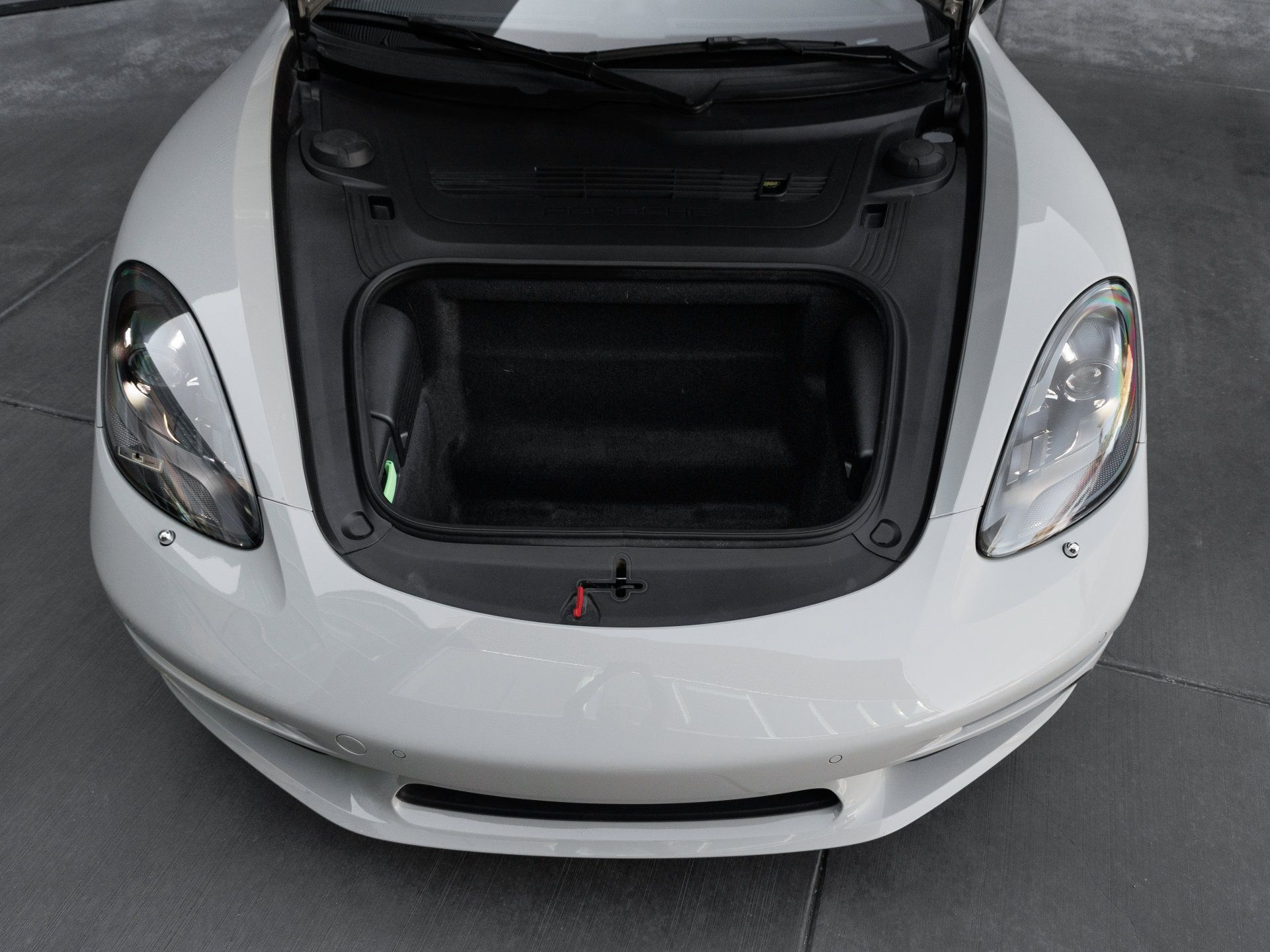 Certified 2025 Porsche 718 Cayman RWD image 38