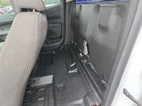 Used 2022 Chevrolet Colorado LT w/ Fleet Safety Package AWD/4WD image 34
