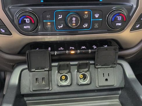 Used 2018 GMC Sierra 1500 Denali w/ Denali Ultimate Package AWD/4WD image 14