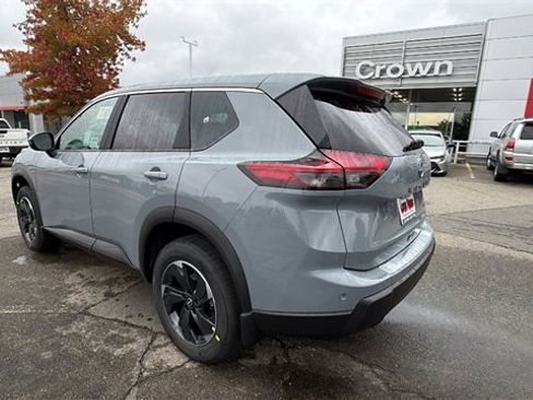 New 2026 Nissan Rogue SV image 6