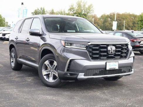 New 2025 Honda Pilot EX-L image 2