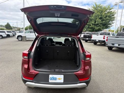 Used 2025 Chevrolet TrailBlazer LT FWD image 31