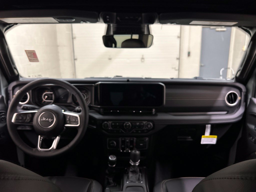 New 2027 Jeep Wrangler Unlimited Sahara AWD/4WD image 20