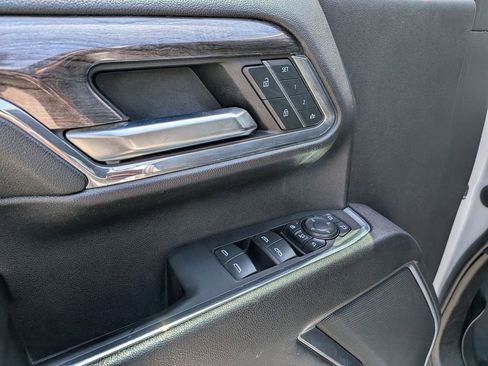 Used 2024 Chevrolet Silverado 2500 LTZ AWD/4WD image 14