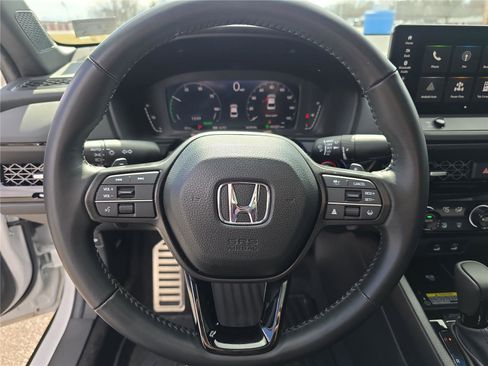Used 2025 Honda Accord Sport image 17