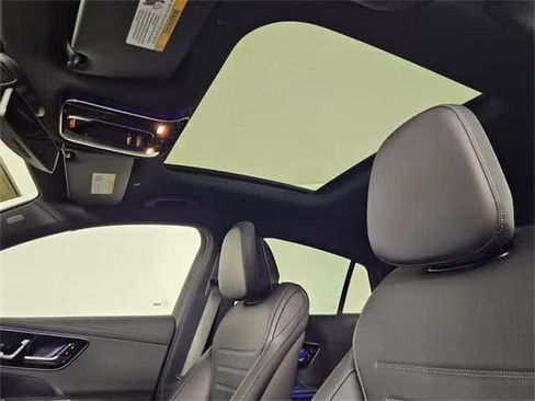 Certified 2025 Mercedes-Benz GLC 300 4MATIC image 19