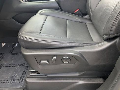 Used 2023 GMC Yukon Denali image 19