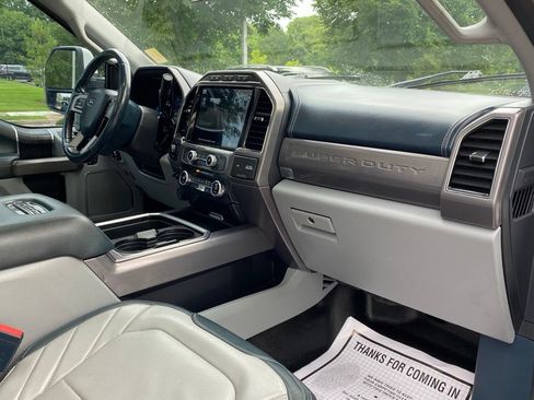 Used 2022 Ford F450 Limited w/ FX4 Off-Road Package AWD/4WD image 32