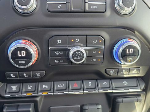 Used 2023 GMC Sierra 2500 Denali AWD/4WD image 30