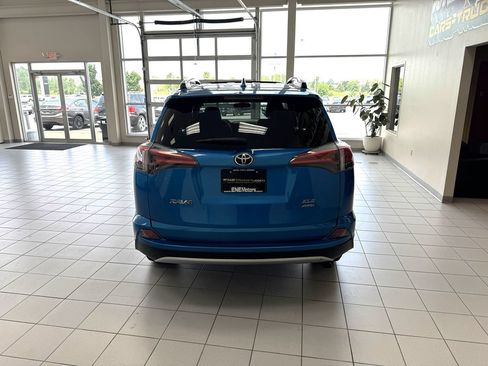 Used 2016 Toyota RAV4 XLE AWD/4WD image 5