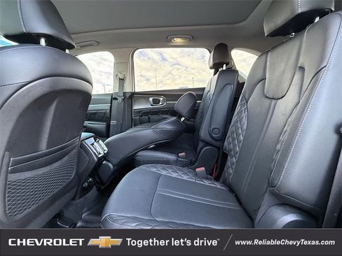 Used 2021 Kia Sorento SX image 30