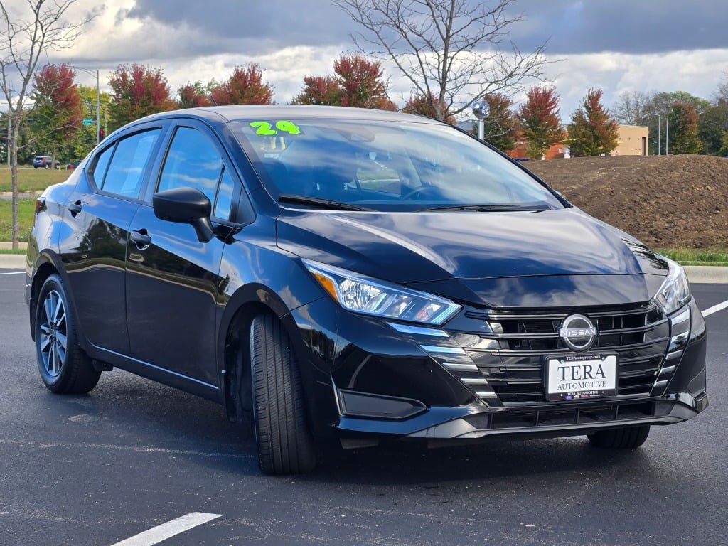 Used 2024 Nissan Versa S w/ S Plus Package FWD image 3