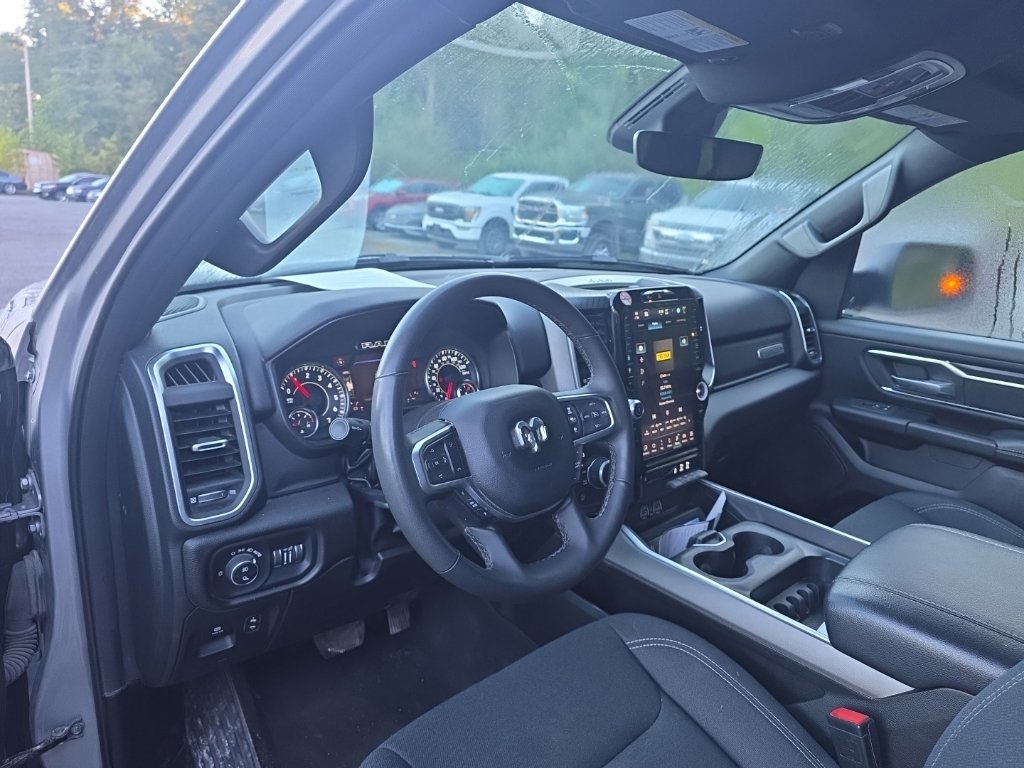 Used 2025 RAM 1500 Big Horn AWD/4WD image 12