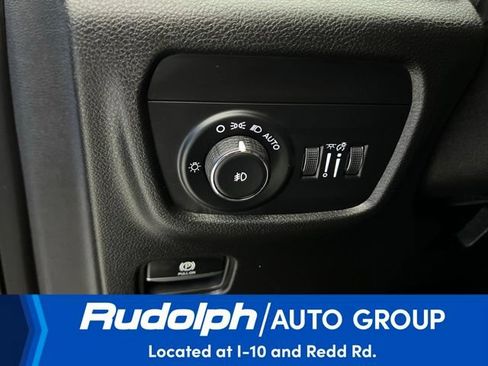 Used 2025 Jeep Grand Cherokee L Limited AWD/4WD image 15