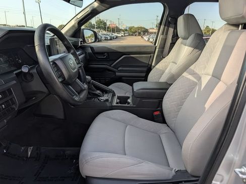Used 2024 Toyota Tacoma SR5 AWD/4WD image 26