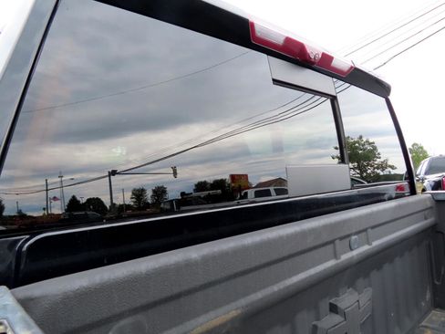 Used 2020 Chevrolet Silverado 2500 LTZ image 17