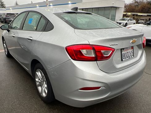 Used 2019 Chevrolet Cruze LS w/ LS Convenience Package image 4