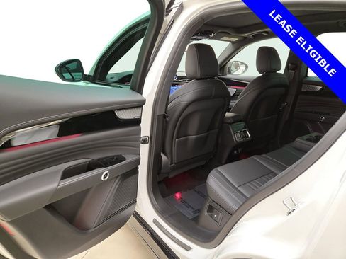 Used 2025 Maserati Grecale Modena image 19