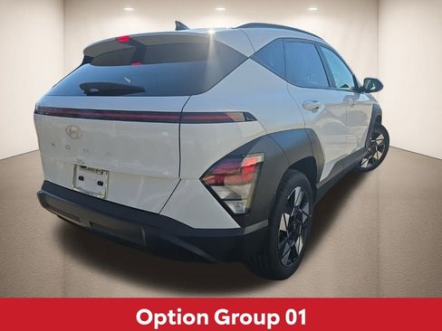 Used 2025 Hyundai Kona SEL image 6