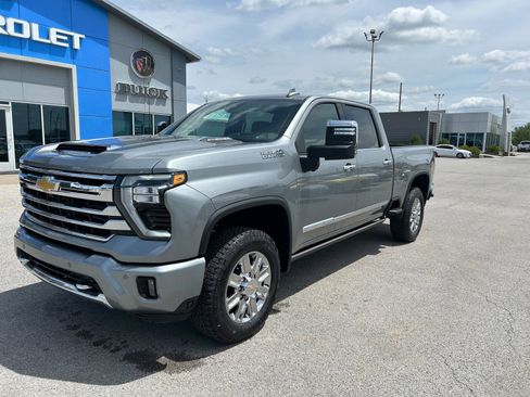 New 2026 Chevrolet Silverado 2500 High Country w/ Technology Package AWD/4WD image 1