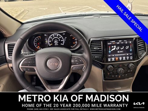 Used 2019 Jeep Grand Cherokee Limited w/ Luxury Group II AWD/4WD image 17