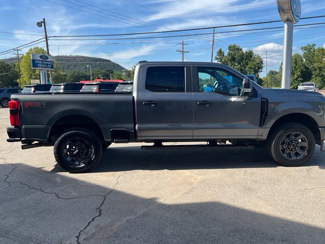 Used 2024 Ford F250 XL w/ STX Appearance Package AWD/4WD image 3