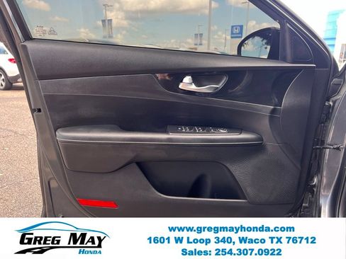 Used 2022 Kia Forte GT-Line FWD image 18
