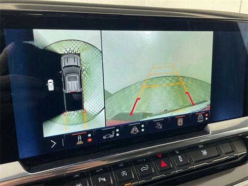 Used 2025 Chevrolet Silverado 1500 High Country w/ High Country Premium Package image 9