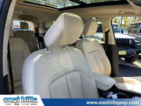 Certified 2021 Jeep Grand Cherokee L Limited w/ Luxury Tech Group II AWD/4WD image 28