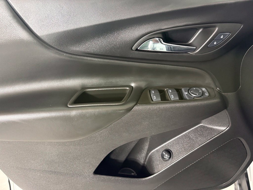 Used 2024 Chevrolet Equinox LT FWD image 19
