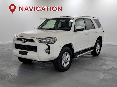Used 2017 Toyota 4Runner SR5 Premium AWD/4WD image 4
