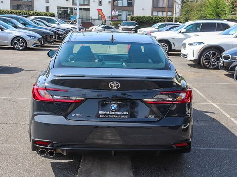Used 2026 Toyota Camry SE FWD image 5