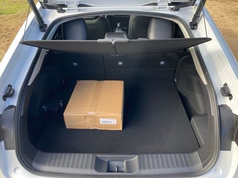 New 2026 Toyota Prius Plug-In Hybrid FWD image 12