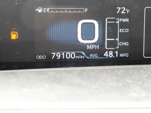 Used 2021 Toyota Prius LE AWD/4WD image 11