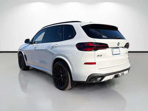 New 2026 BMW X5 sDrive40i w/ M Sport Package image 5