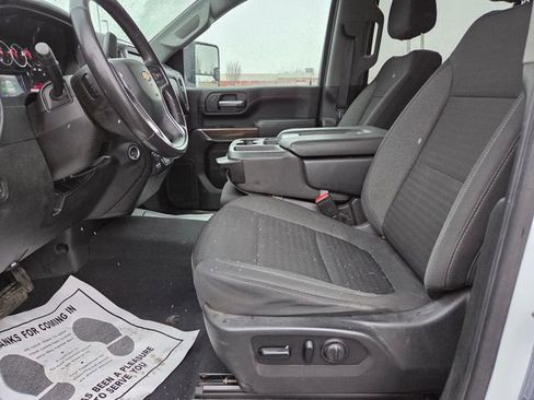 Used 2021 Chevrolet Silverado 3500 LT w/ Convenience Package image 15